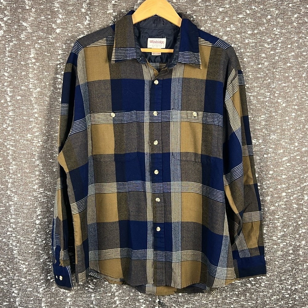 Windridge Full Button Up Plaid Long‎ Sleeve Tan Blue Shirt Top